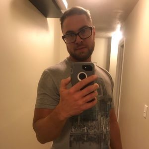 Meet your Posher, Raymond